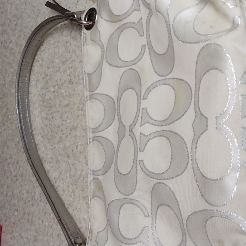 Coach Handbag - Picture 2 of 8